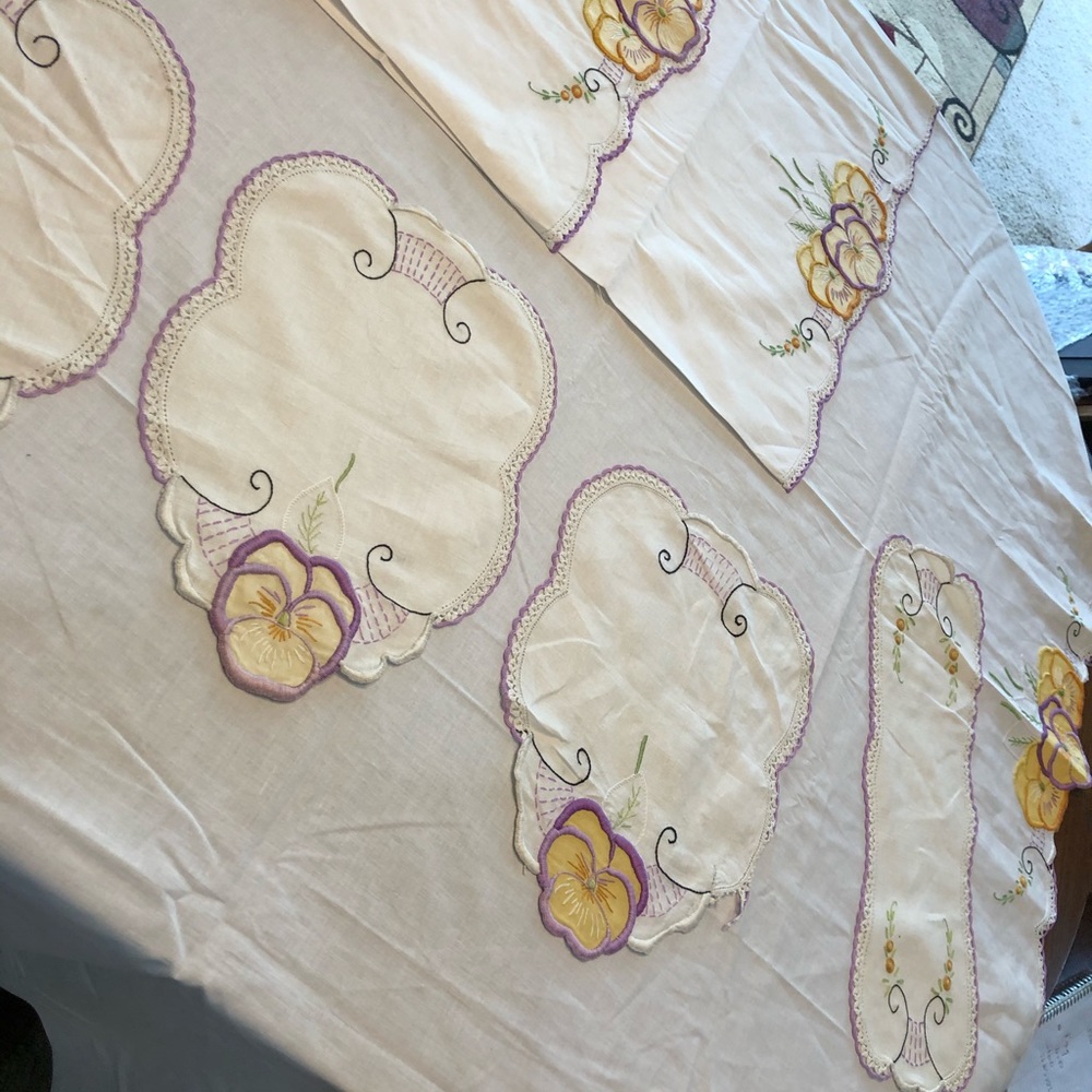 Vintage Matching Bedding Set - Picture 3 of 7